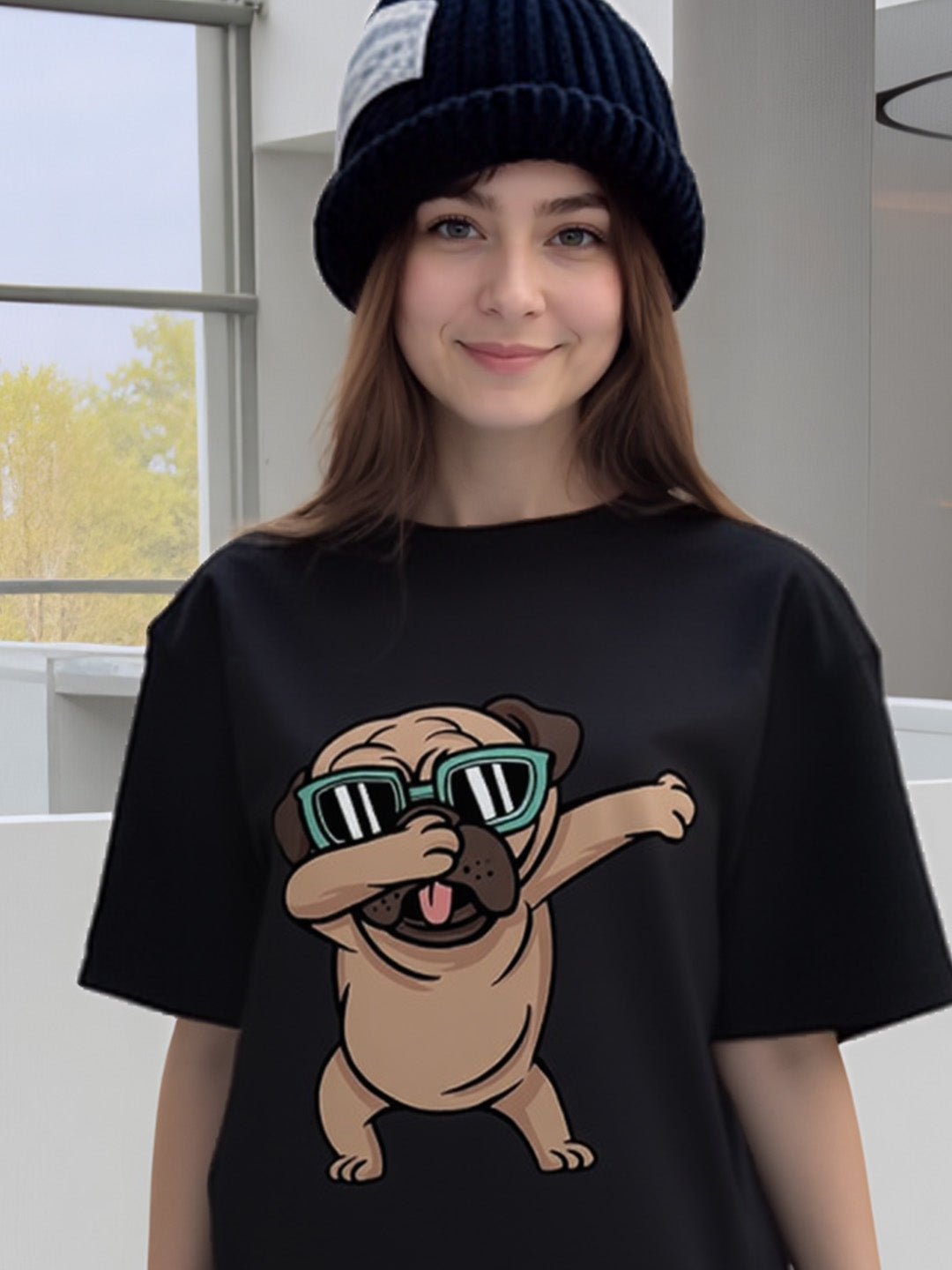 Dabbing Pug Printed Pure Cotton Oversized Black T-shirt