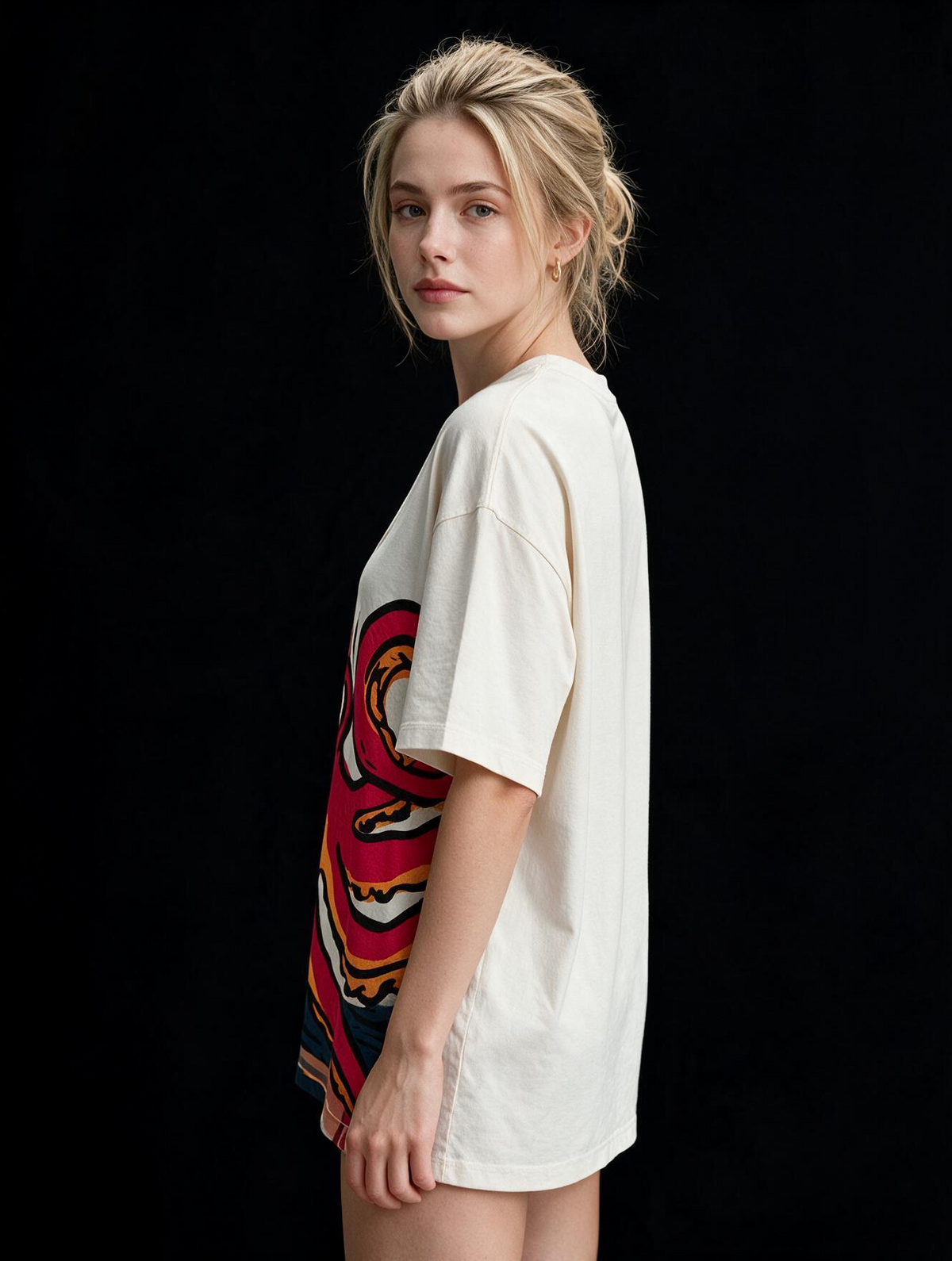 Red Chill Octopus Printed Pure Cotton Oversized Off White T-shirt