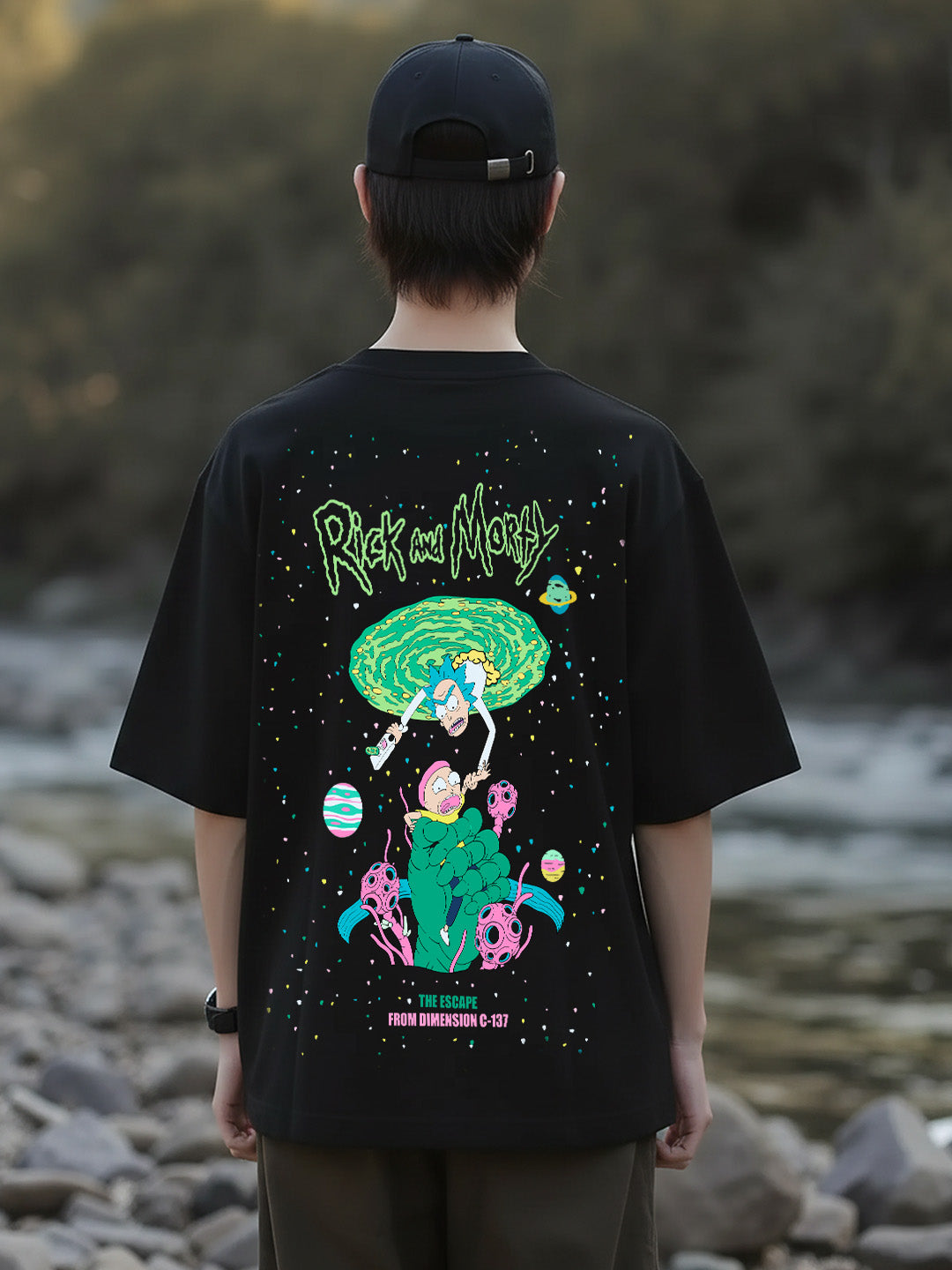 Rick and Morty - The Escape Printed Pure Cotton Oversized Black T-shirt