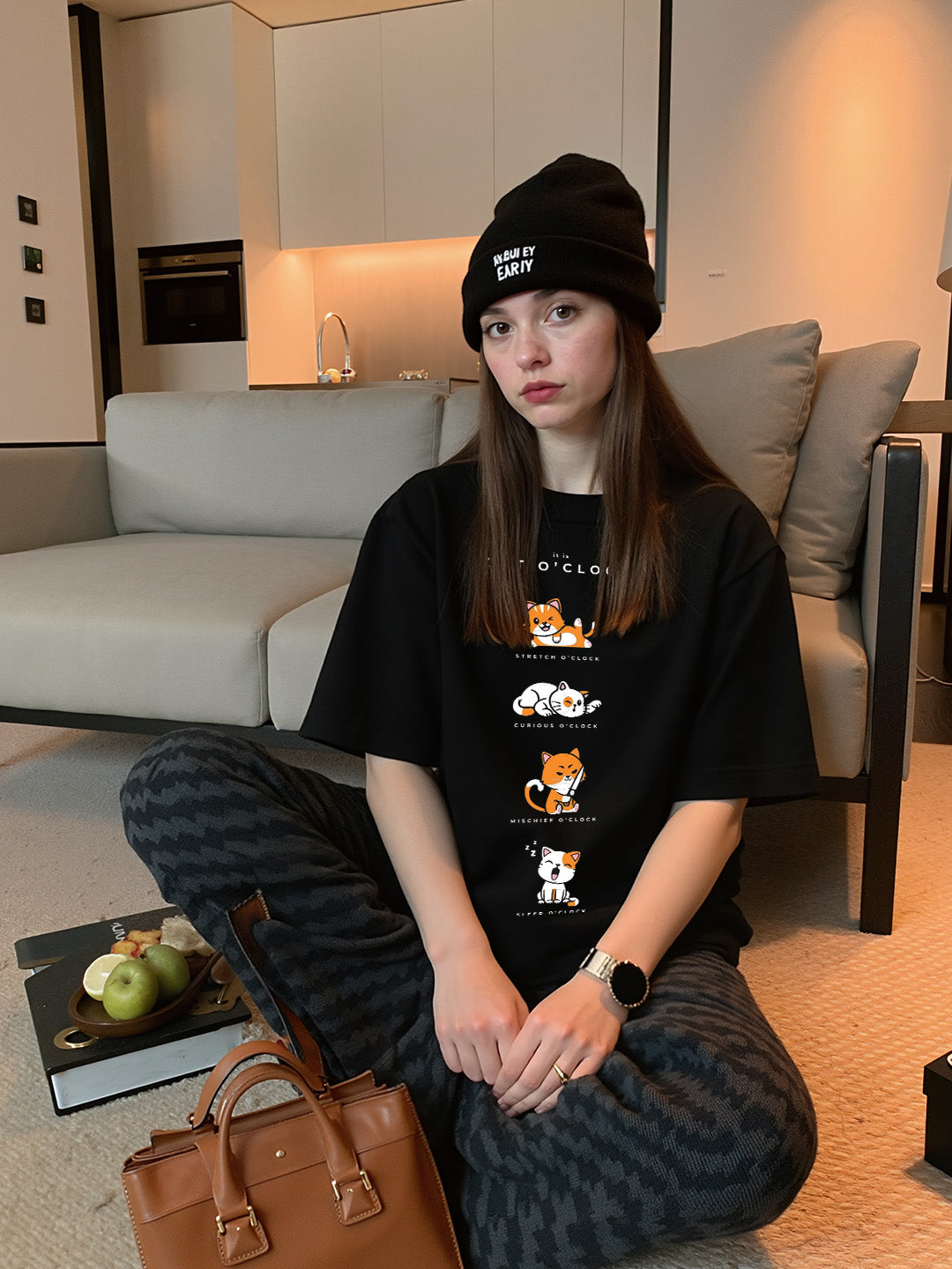 Cat O'clock Printed Pure Cotton Oversized Black T-shirt